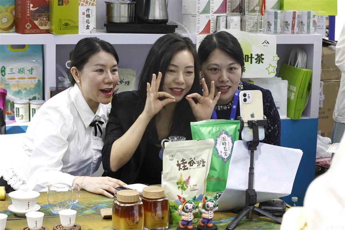 九五之尊的老网址